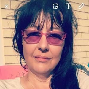 Meet your Posher, Sylvie